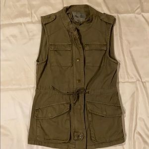 ~Per Se~ Army Green Utility Vest
